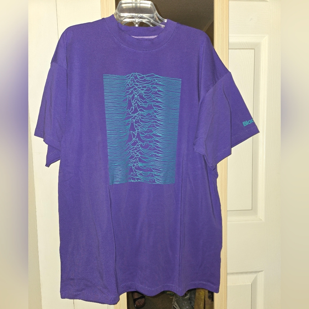 BM Cat Division Giant Tee